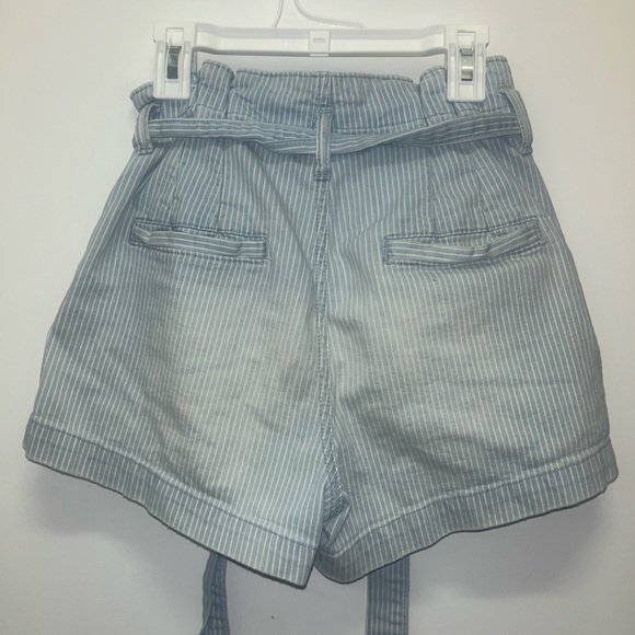 American Eagle Striped Shorts 00 - Picture 2 of 2
